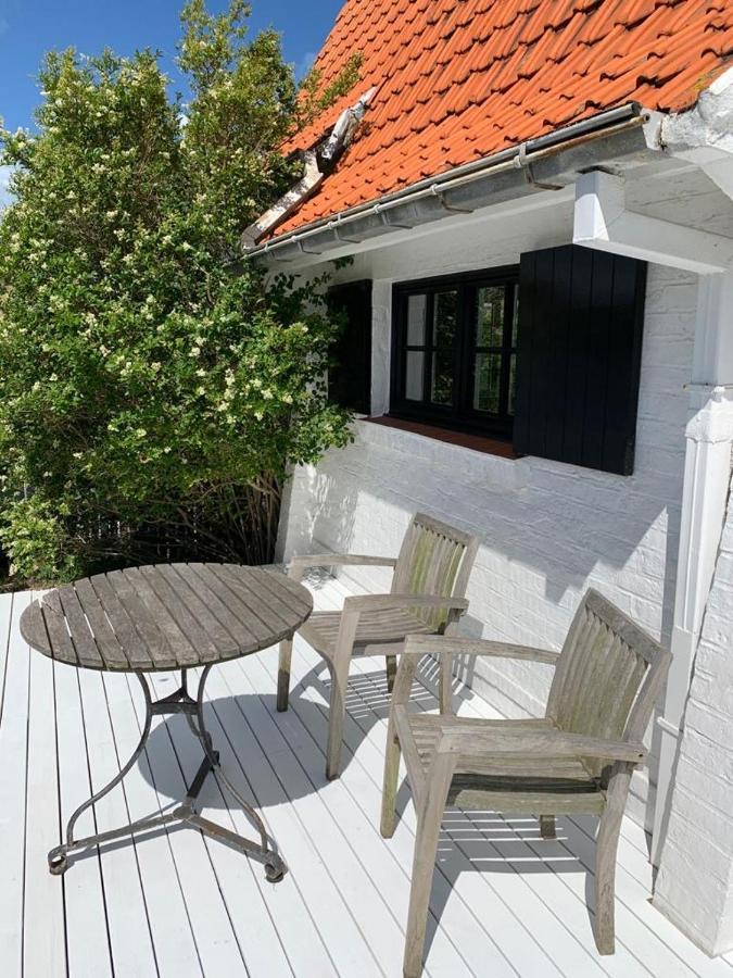 Charme Villa Le Chat Botté Koksijde Exterior foto